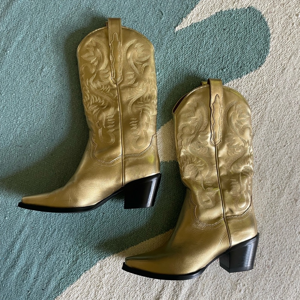 Jeffrey Campbell Gold Dagget Western boot! size 7.5